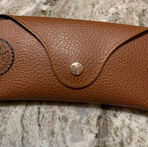 Polarized ray ban Sunglasses - Picture 5 of 5